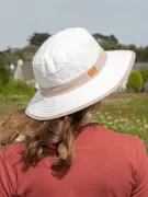 Chapeau protection solaire Bord de mer blanc et vieux rose- Soway