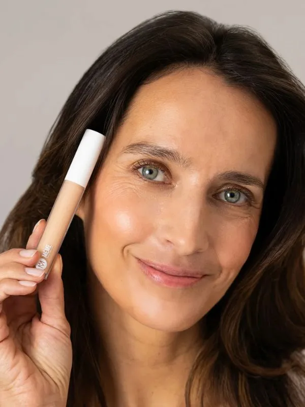 Correcteur de teint fluide Même