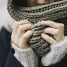 Comment aider sa peau fragilisée à lutter contre le froid?